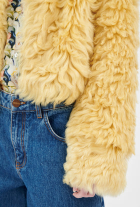 Tigrado Sheep Fell Jacke, Jade Yellow from ODEEH 