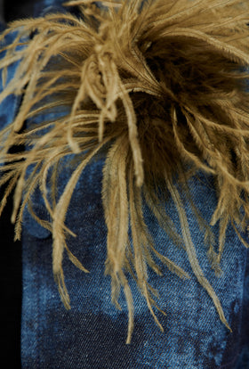 Feather Brosche, Khaki from ODEEH 